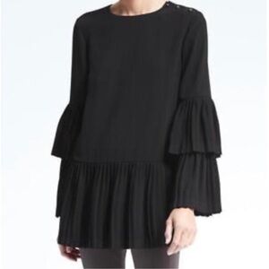 Banana Republic x Olivia Palermo petite pleated top size M petite